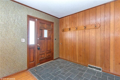 6744 Pflumm Rd, Shawnee, KS 66216 - photo 2