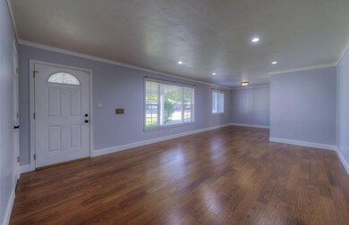 002_Living ~ Dining Room
