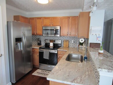 6618 Arbor Creek Dr, Louisville, KY 40228 - photo 3