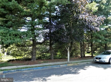20 W Hancock St, Riverside, NJ 08075 - photo 2