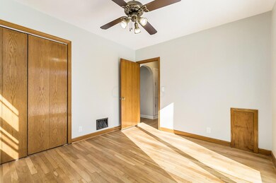 N Leland 6 Bedroom 1a