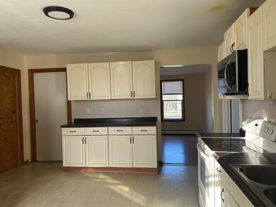 569 Winthrop St unit 2, Rehoboth, MA 02769 - photo 3