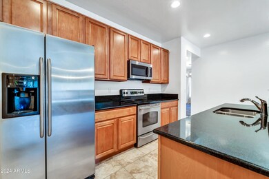 5317 W Beautiful Ln-12