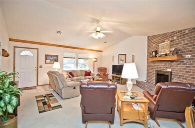 96 Buckingham Dr, Bella Vista, AR 72714 - photo 3