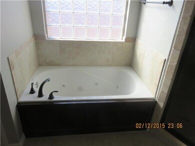 Master Bath/Spa.