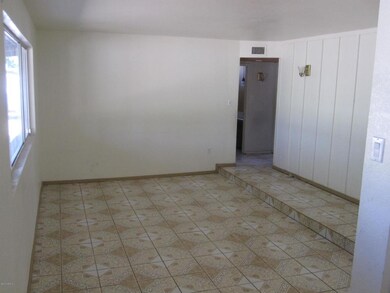 living room (2)