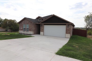 1026 Lake View Ridge, White Settlement, TX 76108 - photo 2