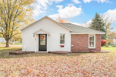 211 Gilbertson Ave, Big Rapids, MI 49307 - photo 3