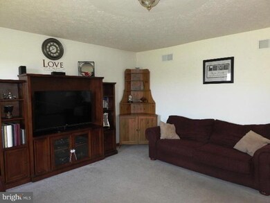 1632 Hamilton Hills Dr, Chambersburg, PA 17202 - photo 7