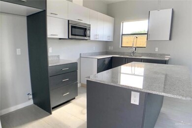 2018 Summerland Ln, Edinburg, TX 78541 - photo 6