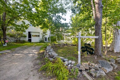 8 Clover Leaf Farmhouse and barn 1