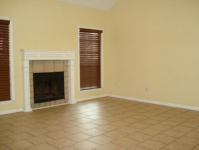 8022 Summer Trail Dr, Houston, TX 77040 - photo 4