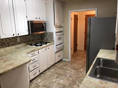 105 Wes Michael Cir, Bonham, TX 75418 - photo 5