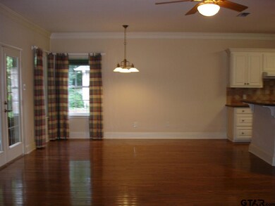 5806 Hollybrook Dr, Tyler, TX 75703 - photo 6