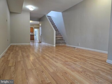 132 N Kenwood Ave, Baltimore, MD 21224 - photo 3