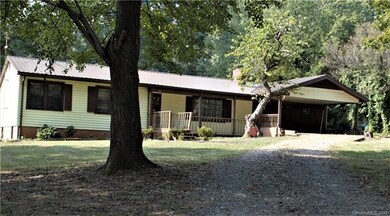 418 Mocksville Hwy, Statesville, NC 28625 - photo 2