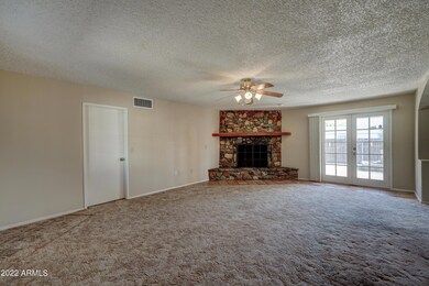 1871 N Warner Dr-4