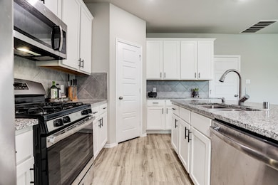 1244 Steed Bluff Dr, Alvin, TX 77511 - photo 5