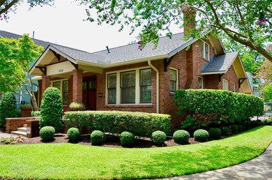 1725 Blount St, Houston, TX 77008 - photo 2