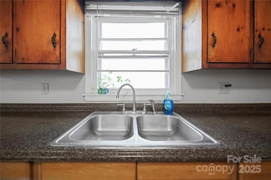 208 Ellis St, Albemarle, NC 28001 - photo 7