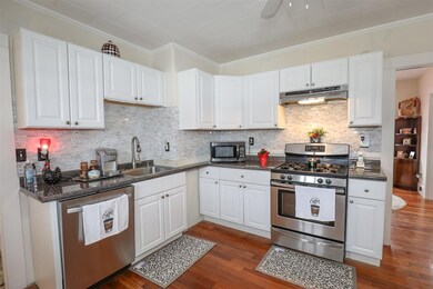 15 Fairview Ave, Nashua, NH 03060 - photo 4