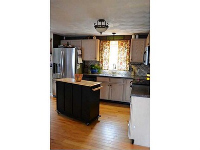 36 Cameron Ct, Warwick, RI 02886 - photo 3