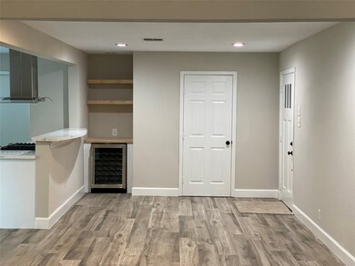 3915 Saratoga Dr, Houston, TX 77088 - photo 5