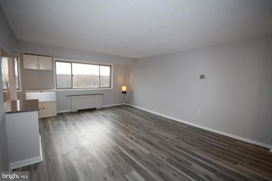 Park Place Condominium unit 1118, Alexandria, VA 22302 - photo 5