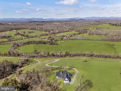 7039 Silk Rd, Jeffersonton, VA 22724 - photo 7