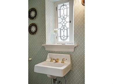 210 Stanbery Ave, Columbus, OH 43209 - photo 2