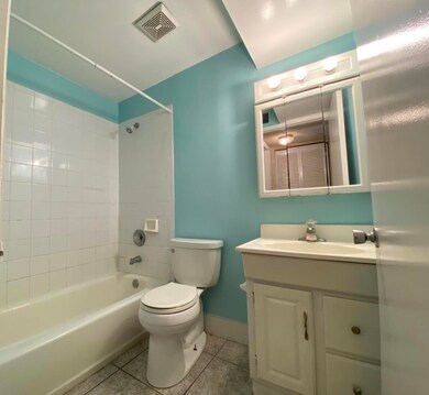 1412 Okeechobee Rd unit 3, West Palm Beach, FL 33401 - photo 5