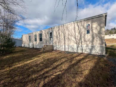 27 Lunar Dr, Canaan, NH 03741 - photo 2