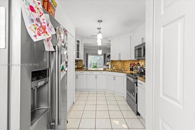 10014 Hammocks Blvd unit 2044, Miami, FL 33196 - photo 4