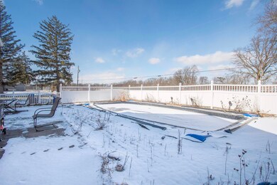 101 Meadowmere Dr, Butler, IN 46721 - photo 7