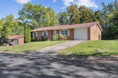 2012 Garnet Dr, Columbia, MO 65202 - photo 5