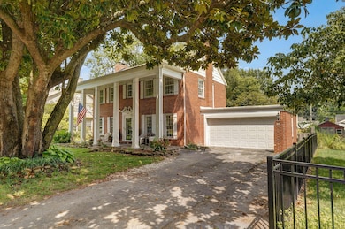 1011 E University St, Springfield, MO 65807 - photo 2