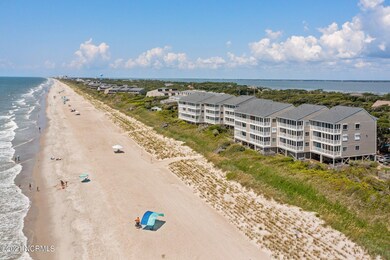 Breakers beach to the west