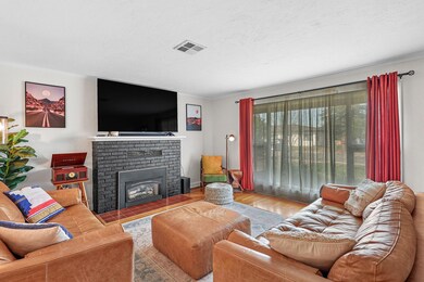 Bright Livingroom