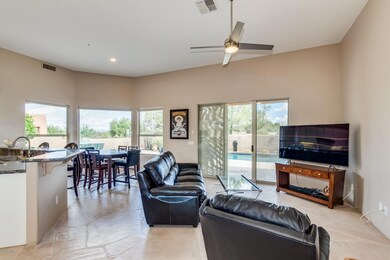 Family room-EIK