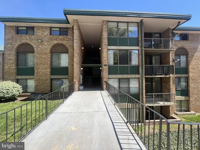 483 N Armistead St unit 102, Alexandria, VA 22312 - photo 2