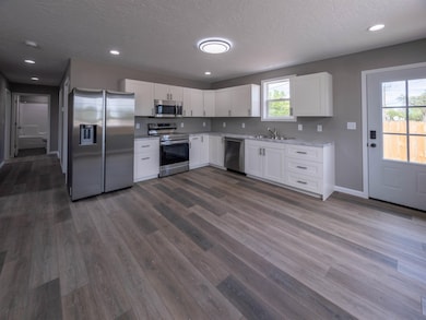 1620 N Buffalo Bill Ave, North Platte, NE 69101 - photo 3