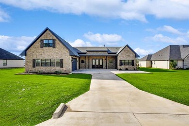 4016 Upper Lake Cir, Granbury, TX 76049 - photo 4