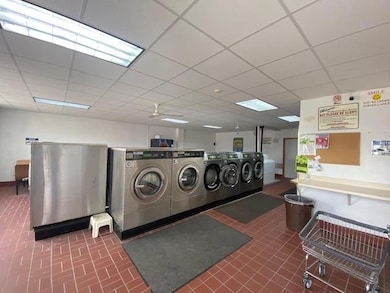 118 W Grove St, Caledonia, MN 55921 - photo 3