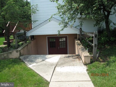 80 Brookside Ct, Boyertown, PA 19512 - photo 2