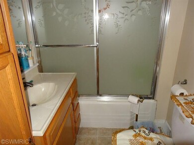 308 Maplelawn St SE unit 19, Grand Rapids, MI 49548 - photo 3