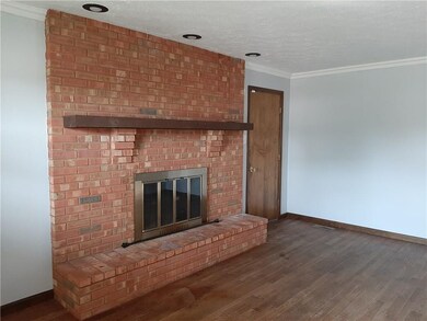 4071 Fairlawn Dr, Columbus, IN 47203 - photo 7