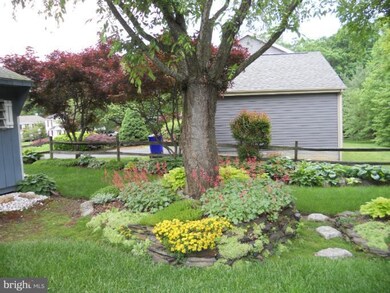 8306 Gentle Brook Ct, Laurel, MD 20723 - photo 7