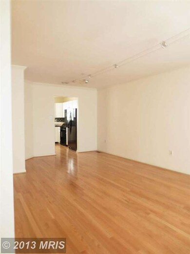 4939 Lockard Dr, Owings Mills, MD 21117 - photo 3