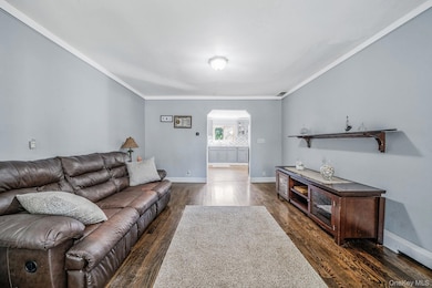 10 Roy Ave, West Islip, NY 11795 - photo 7