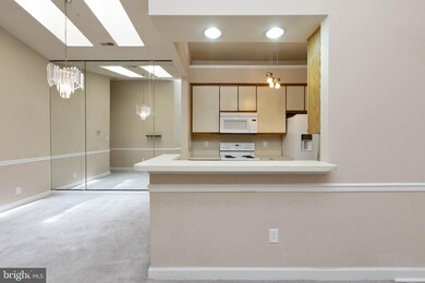 3313 Sir Thomas Dr unit 43, Silver Spring, MD 20904 - photo 6